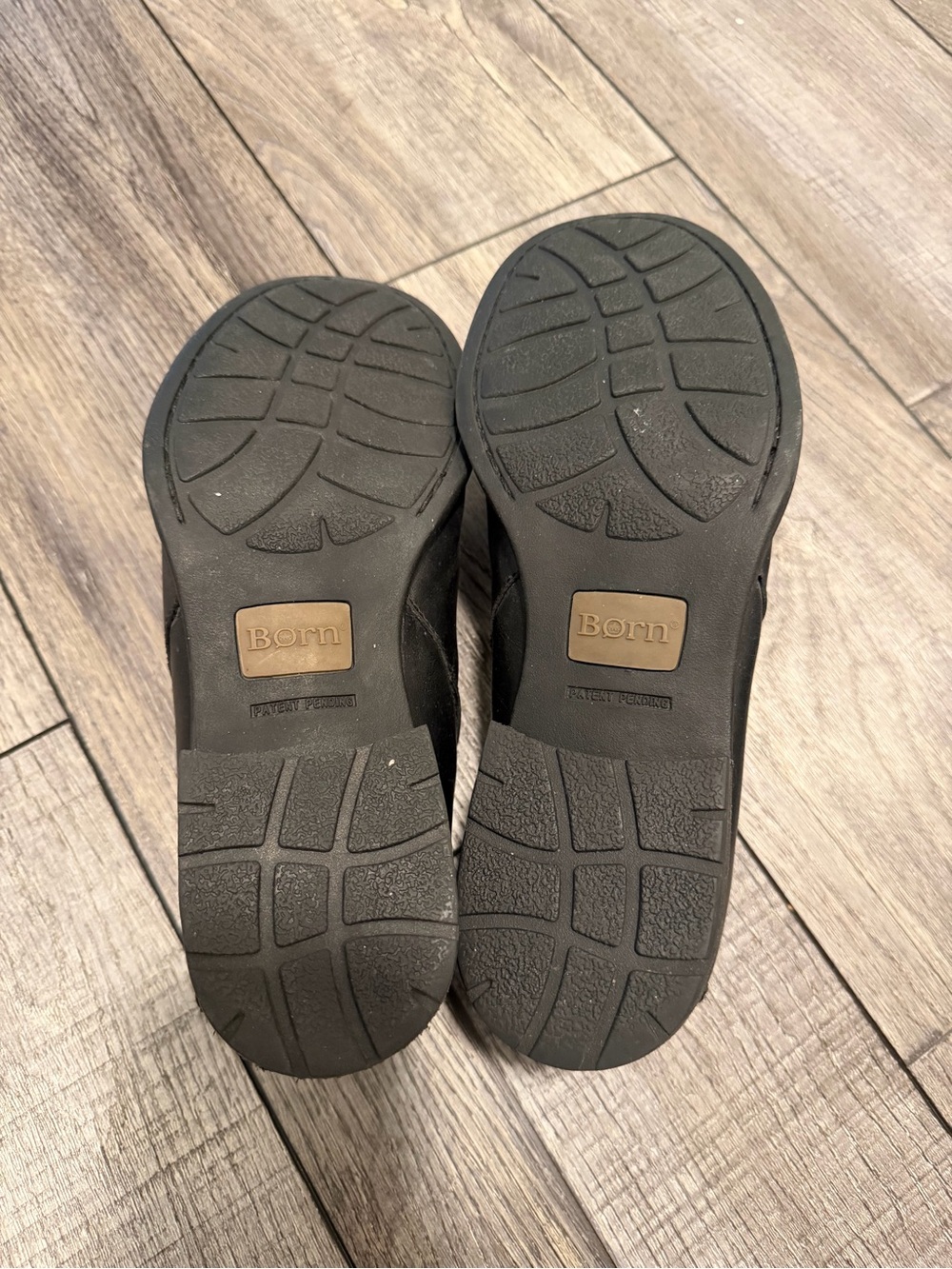 Born leather Black Slip-On’s woman’s 8.5 - Picture 4 of 9